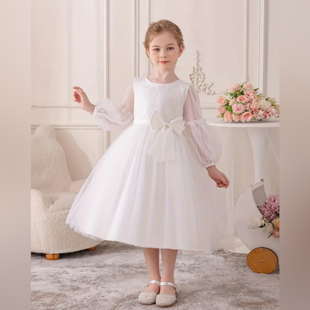 Girl's Luxury Bridal Formal White Dress - Picture 3 of 10